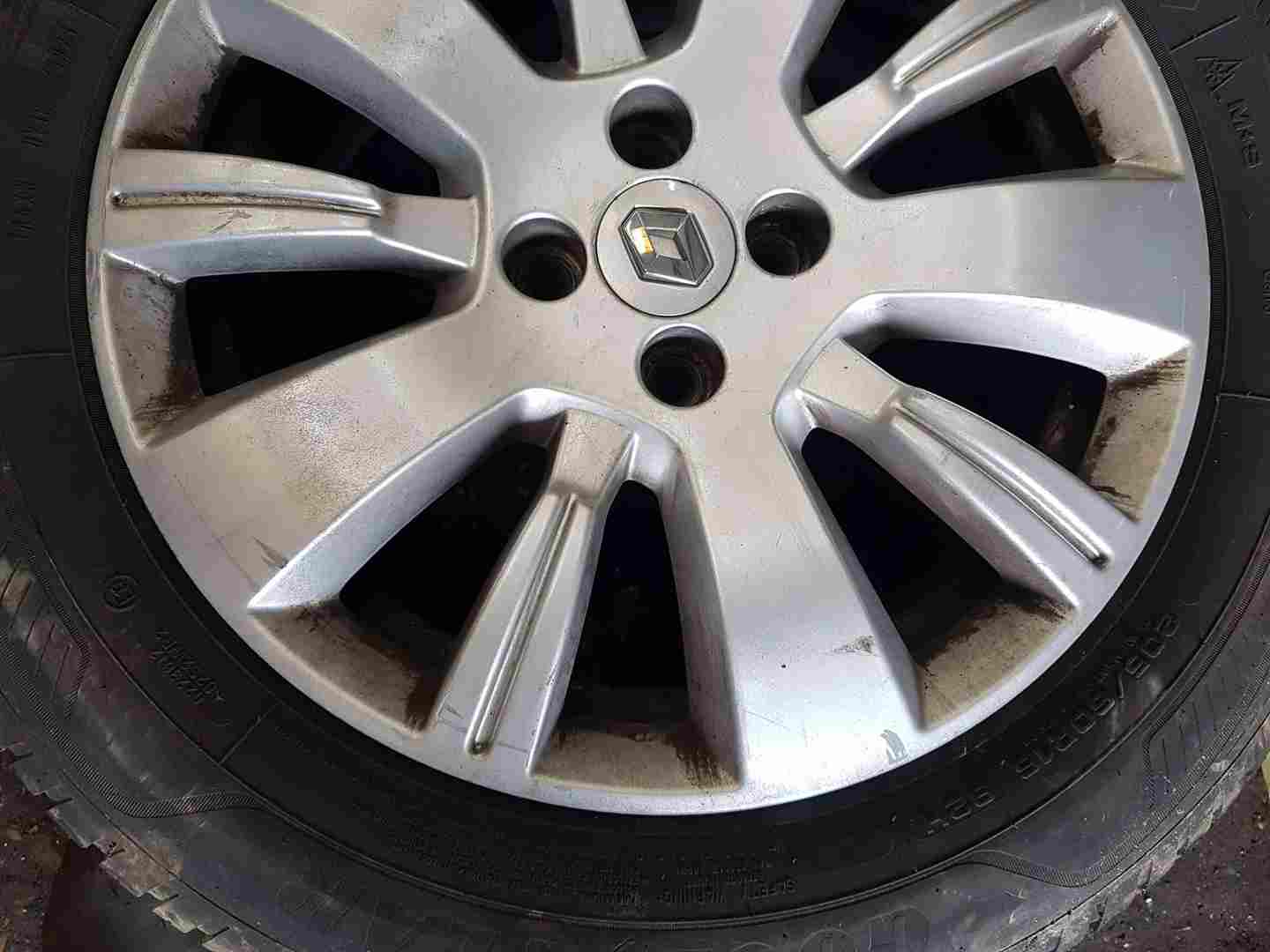 Thumb 5 Renault Captur 2013-2015 Alloy Wheel + Tyre 205 60 16 4Mm 3/5 403000554R