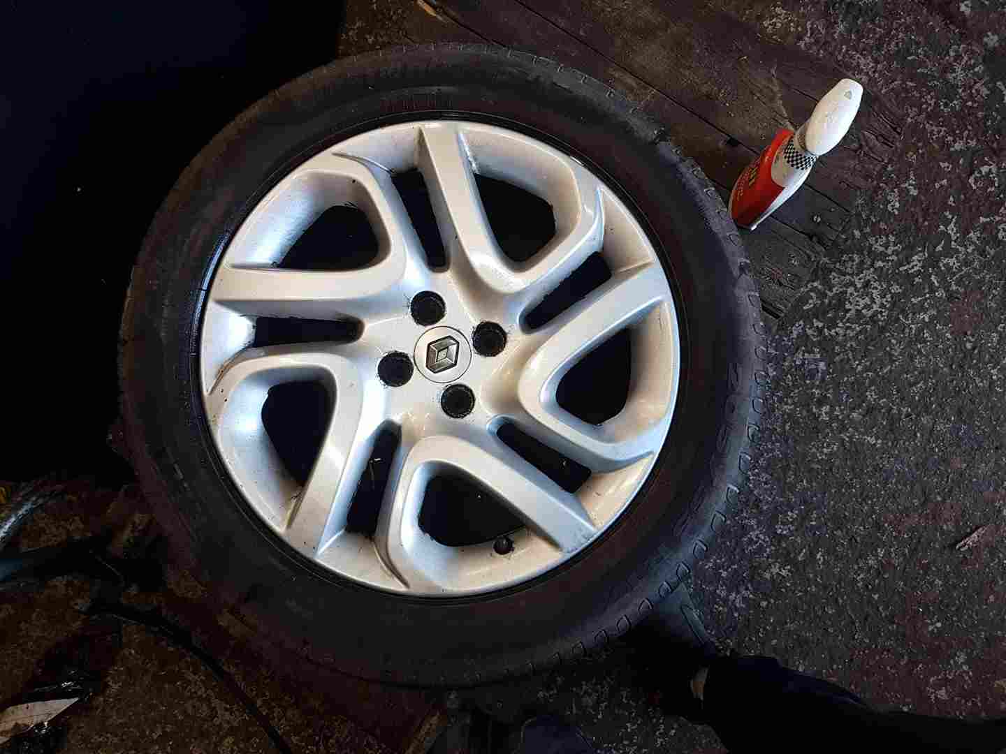 Thumb 8 Renault Captur 2013-2015 Diamond Fastgame Alloy Wheel + Tyre 205 55 17 5Mm 4/5