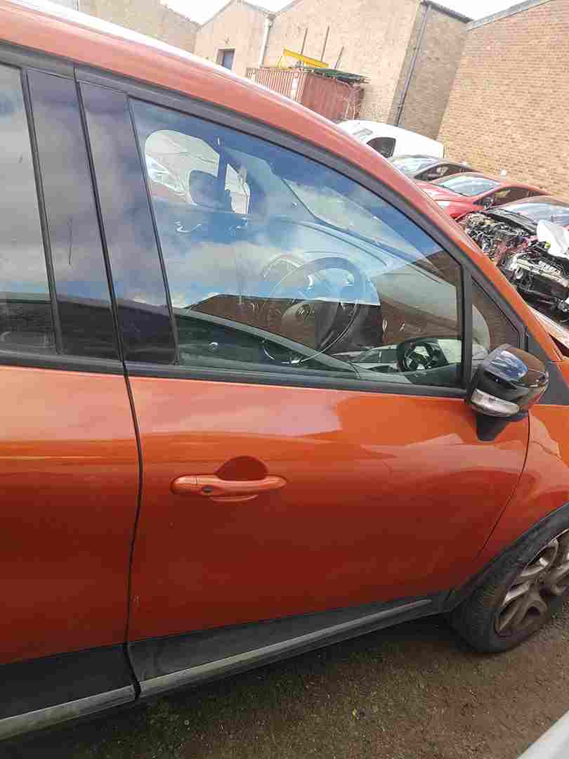 Thumb 5 Renault Captur 2013-2015 Divers OSF Front Door Teenz Arizona Orange