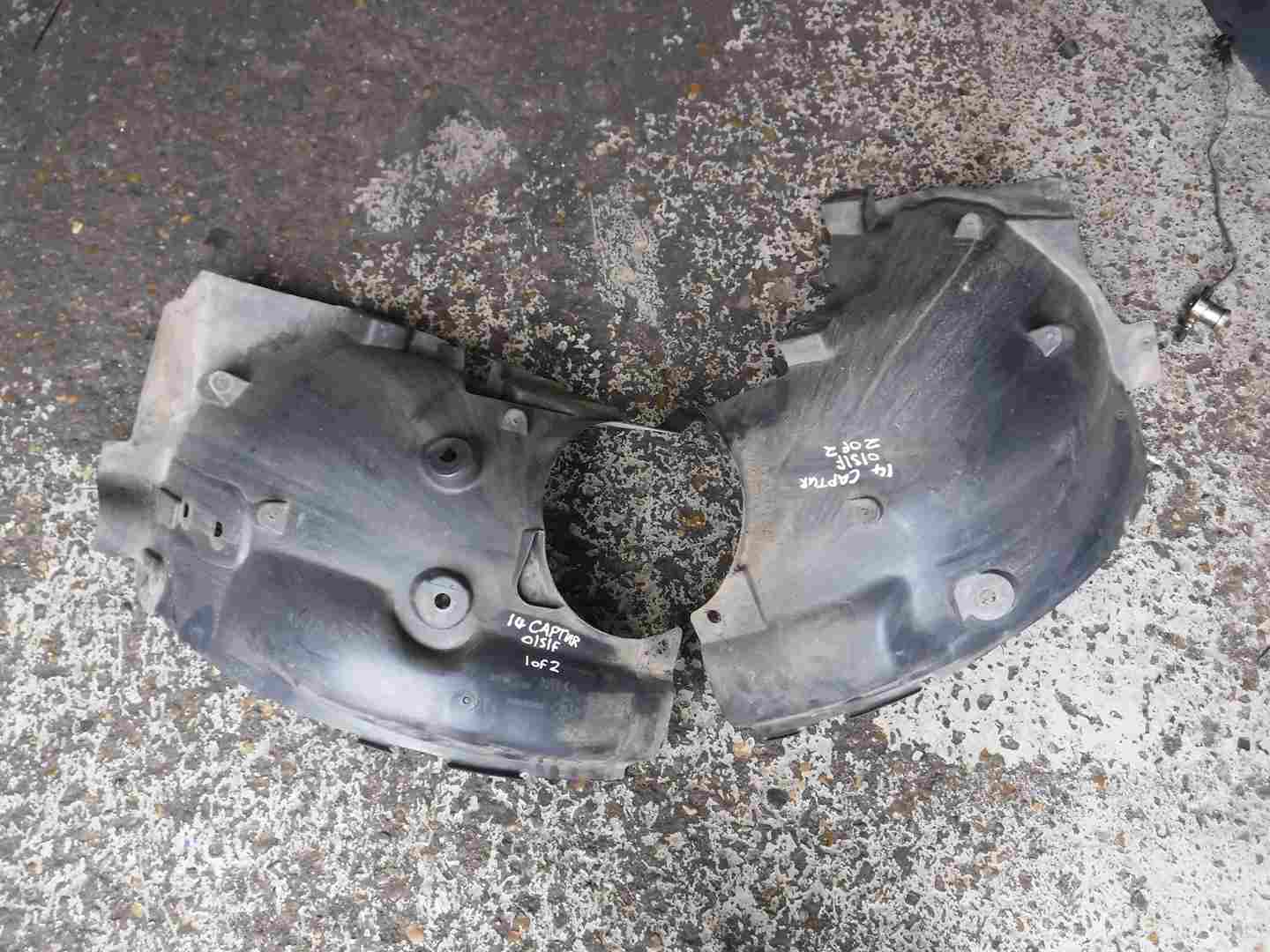 Renault Captur 2013-2015 Drivers OSF Front Dirt Arch Liner Both Parts 638427260r