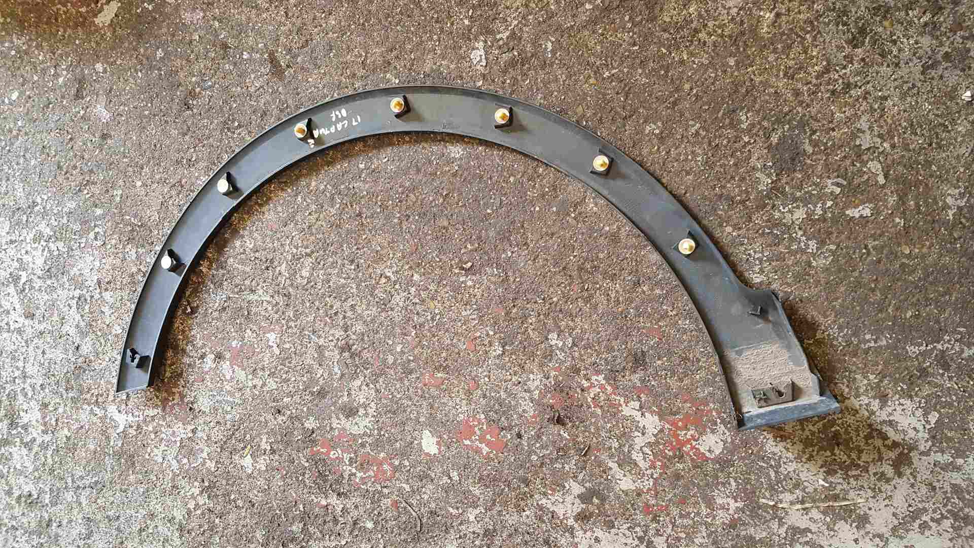 Thumb 3 Renault Captur 2013-2015 Drivers OSF Front Wheel Arch Trim Plastic 638120719r