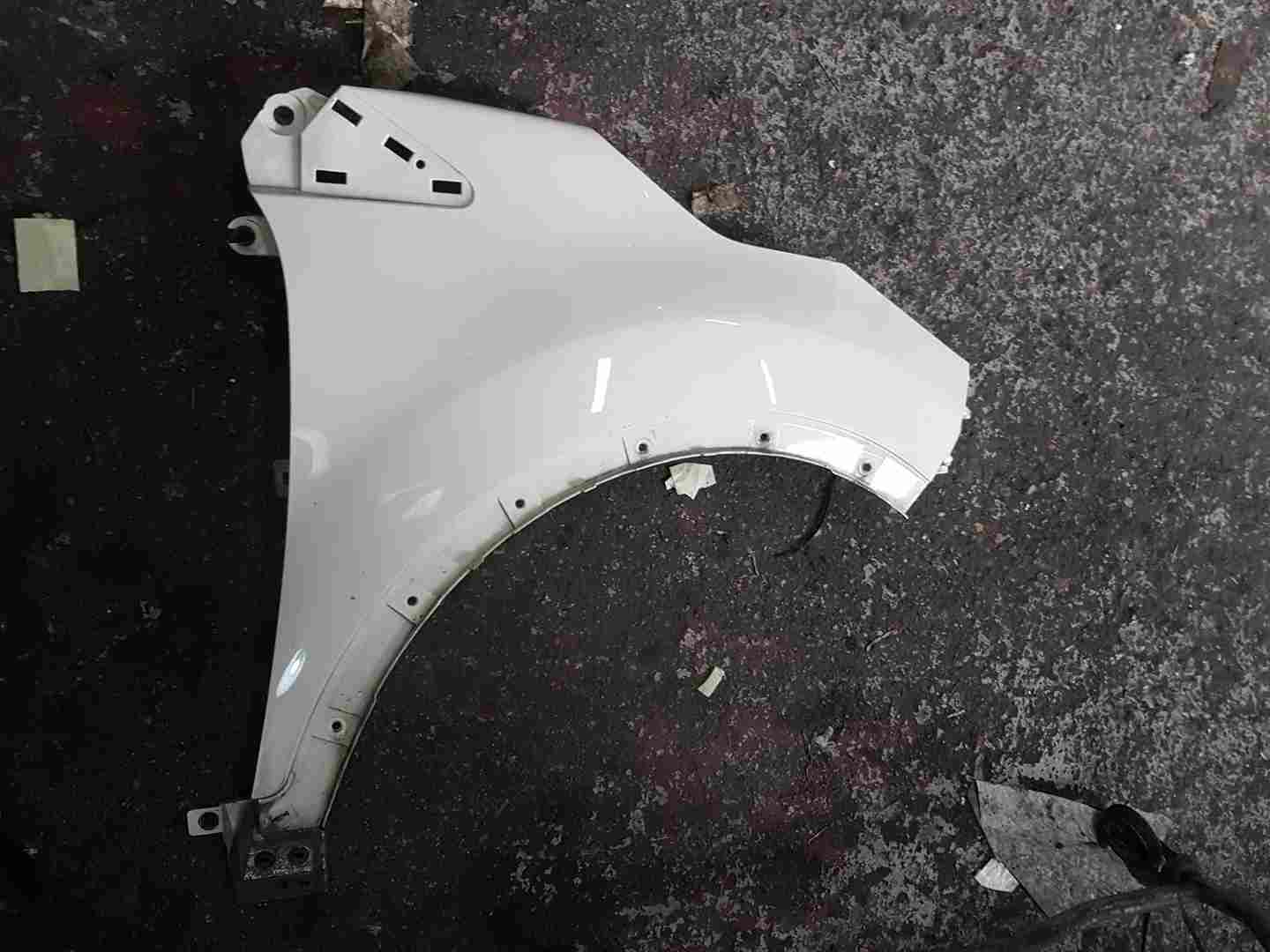 Thumb 3 Renault Captur 2013-2015 Drivers OSF Wing Panel Beige Bixnd Ivory D16