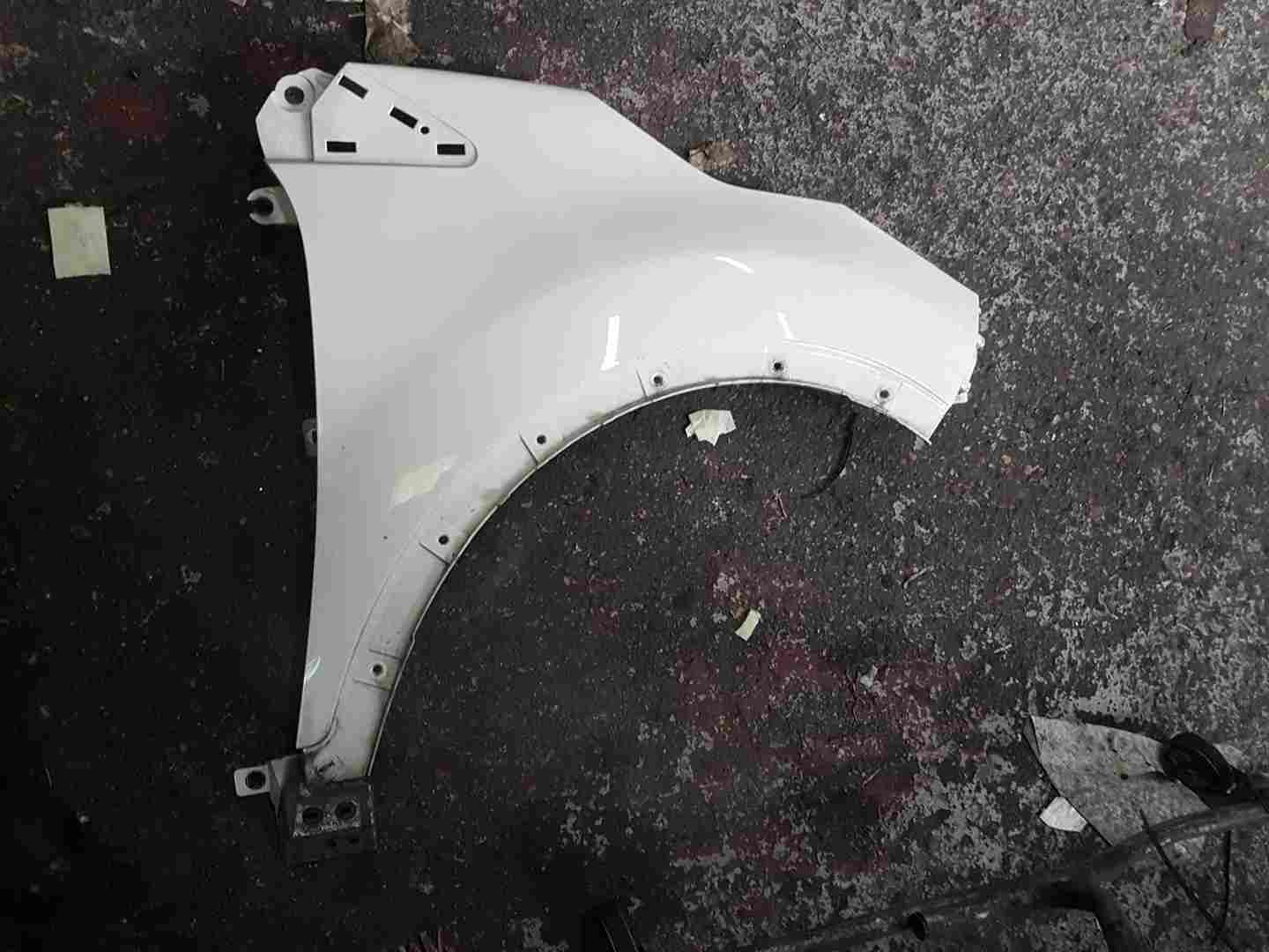 Thumb 5 Renault Captur 2013-2015 Drivers OSF Wing Panel Beige Bixnd Ivory D16
