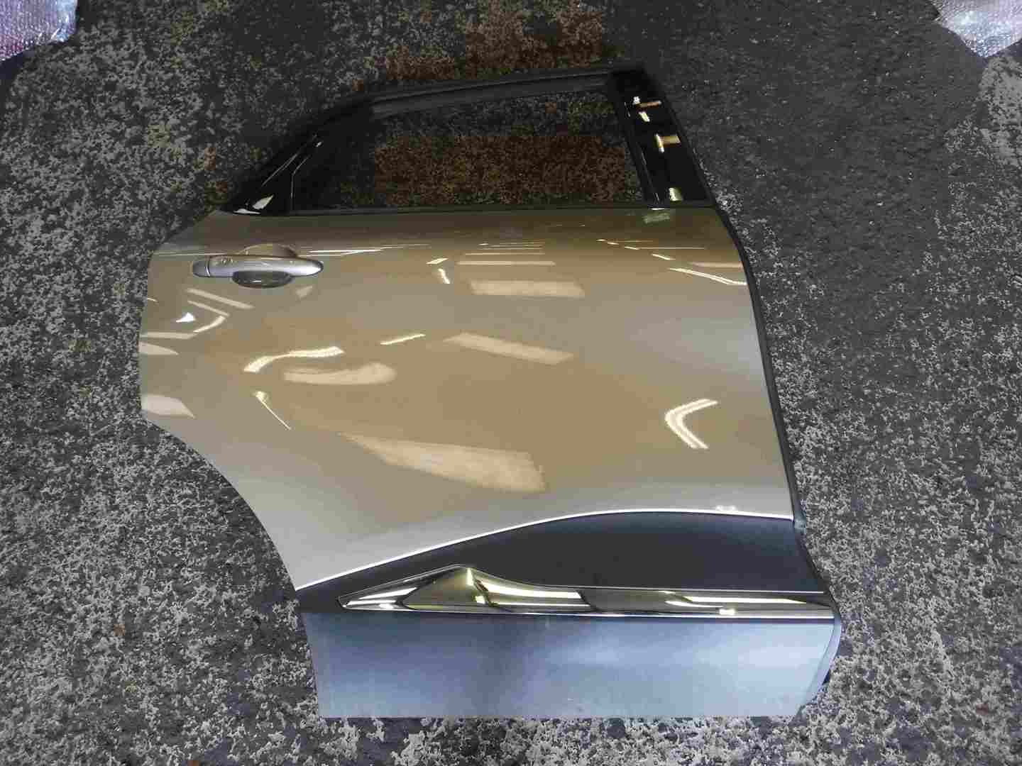 Renault Captur 2013-2015 Drivers OSR Rear Door Beige Grey Brown TEHNK