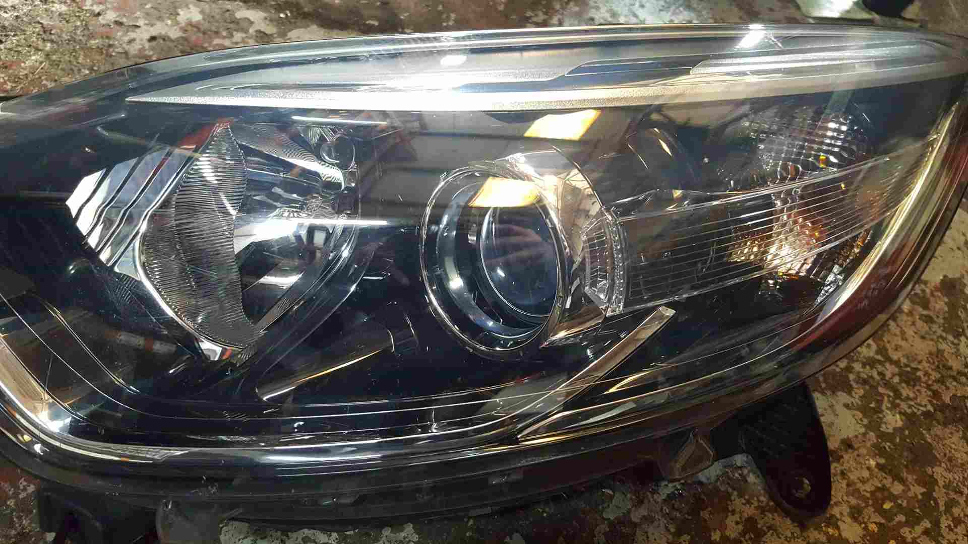 Thumb 2 Renault Captur 2013-2015 Passenger NSF Front Headlight 260600093R