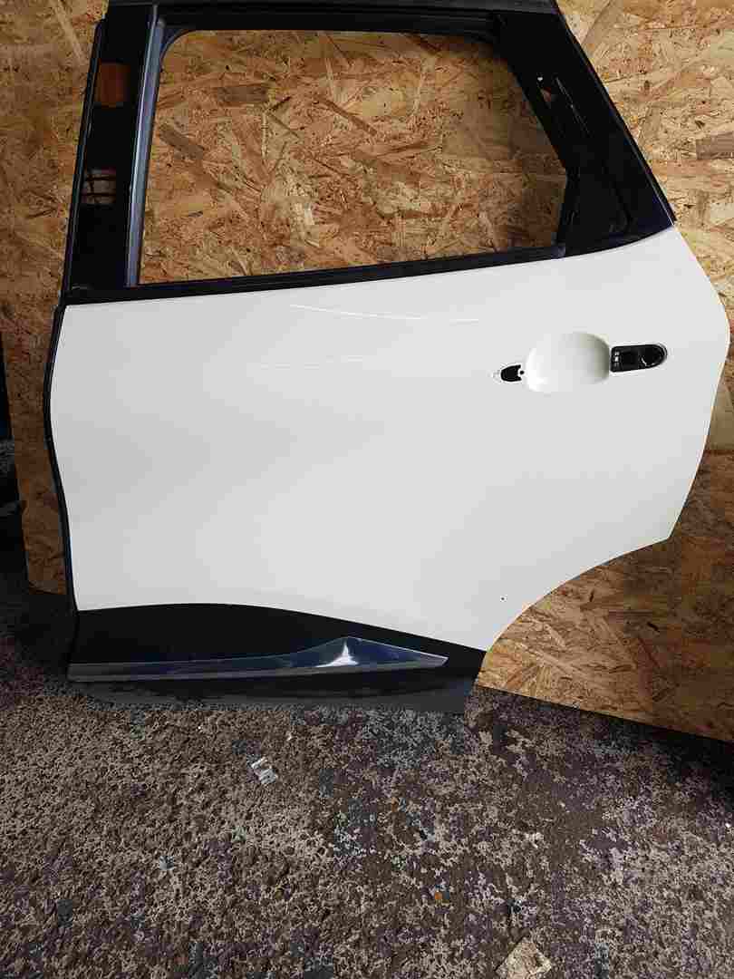 Thumb 5 Renault Captur 2013-2015 Passenger Rear NSR Door Beige Bixnd Ivory D16