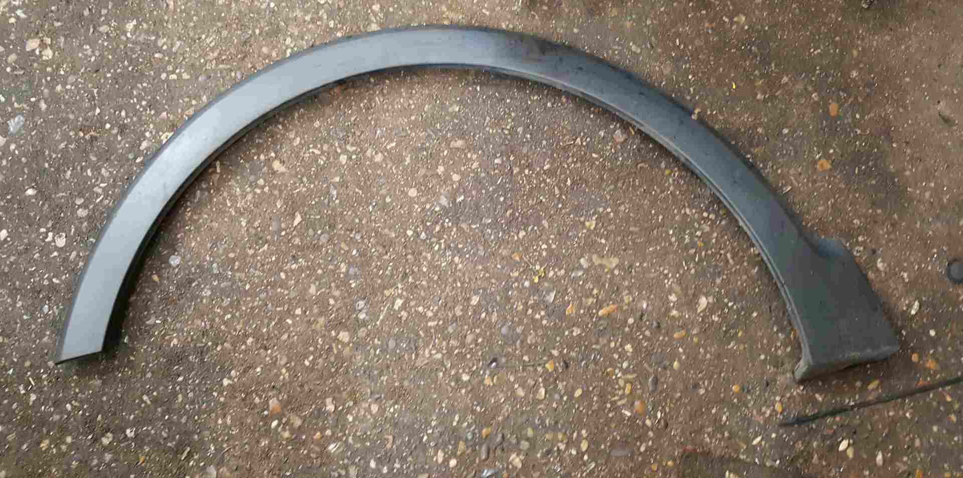 Thumb 2 Renault Captur 2013-2019 Passenger NSF Front Wheel Trim