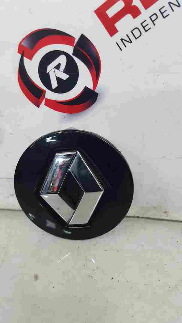 Thumb 6 Renault Captur 2013-2021 Centre CAP Black Gloss With Chrome Badge 403154214R
