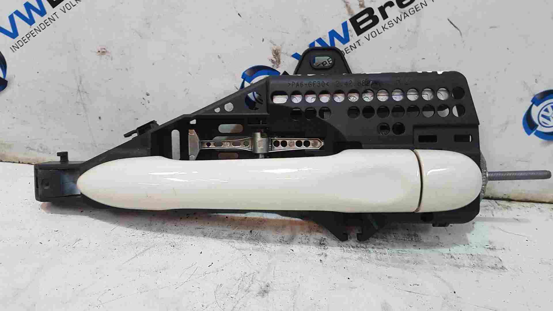 Thumb 7 Renault Captur MK1 2013-2019 Driver OSR Rear Exterior Door Handle Bixnd Ivory 