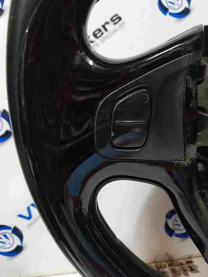 Thumb 3 Renault Captur MK1 2013-2019 Multifunction Steering Wheel Cruise Control FADED