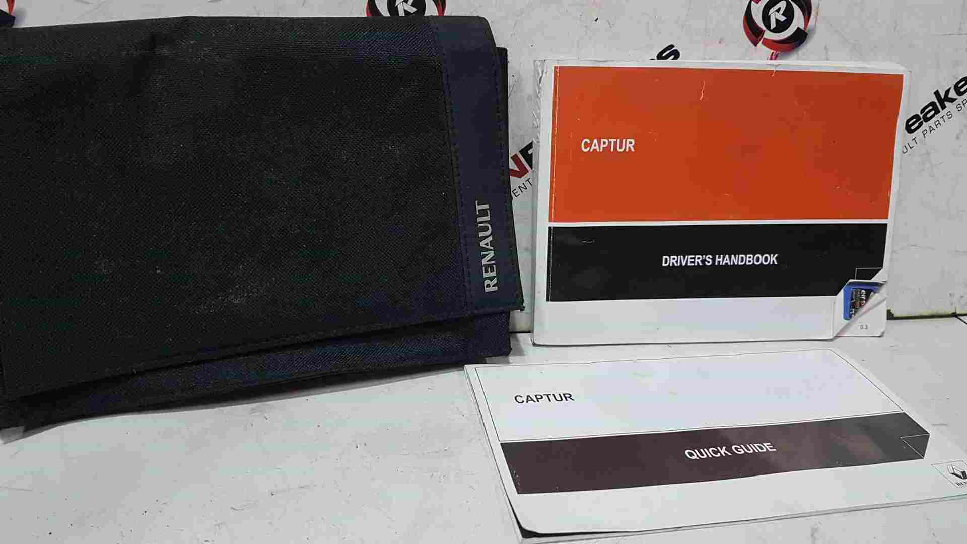 Renault Captur MK1 2013-2019 User Guides Wallet Handbook