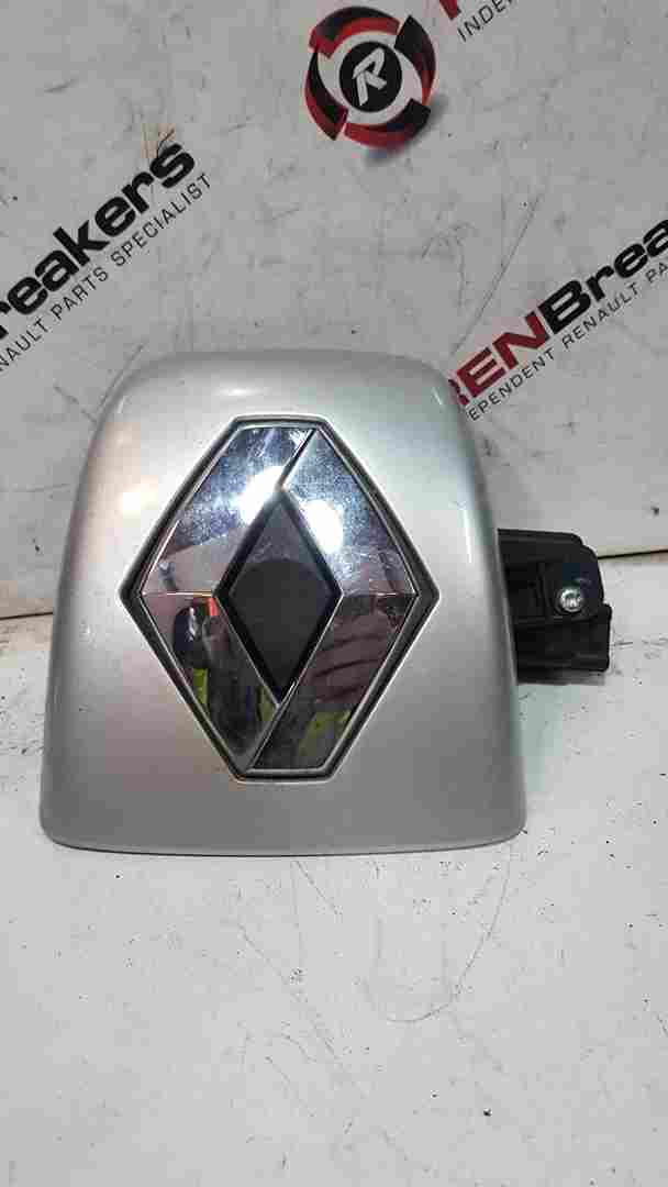 Renault Clio Campus MK2 2001-2010 Rear Boot Lock Mechanism + Surround Silver 