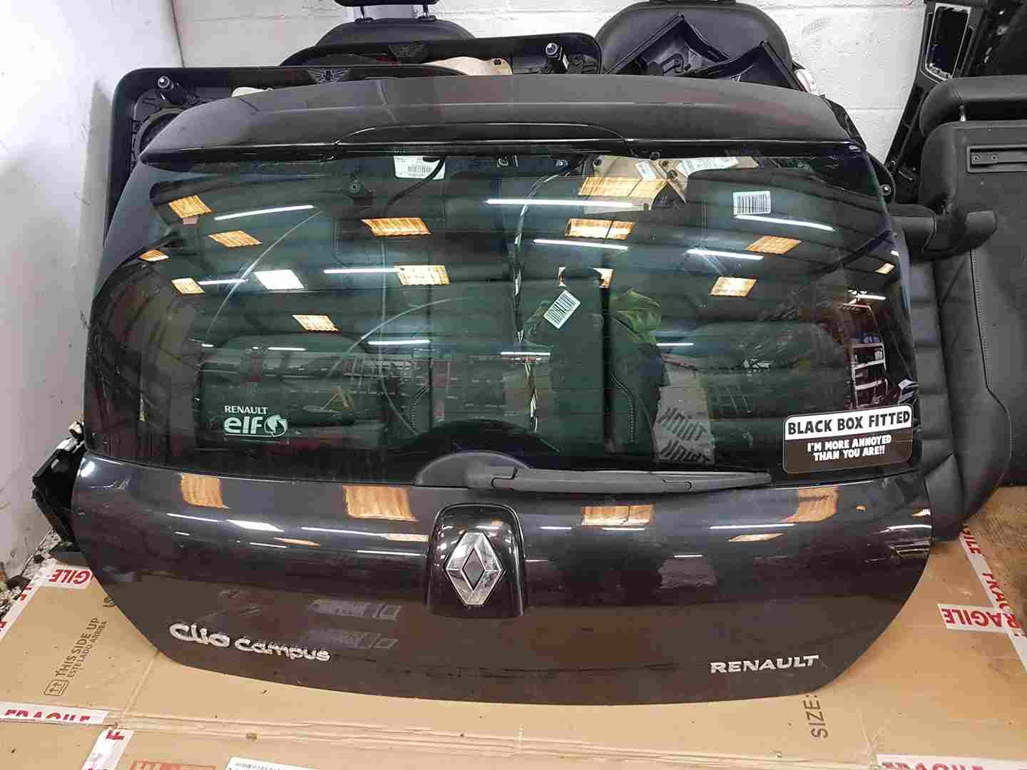 Thumb 6 Renault Clio Campus MK2 2001-2010 Rear Tailgate Boot Black 676 DNT
