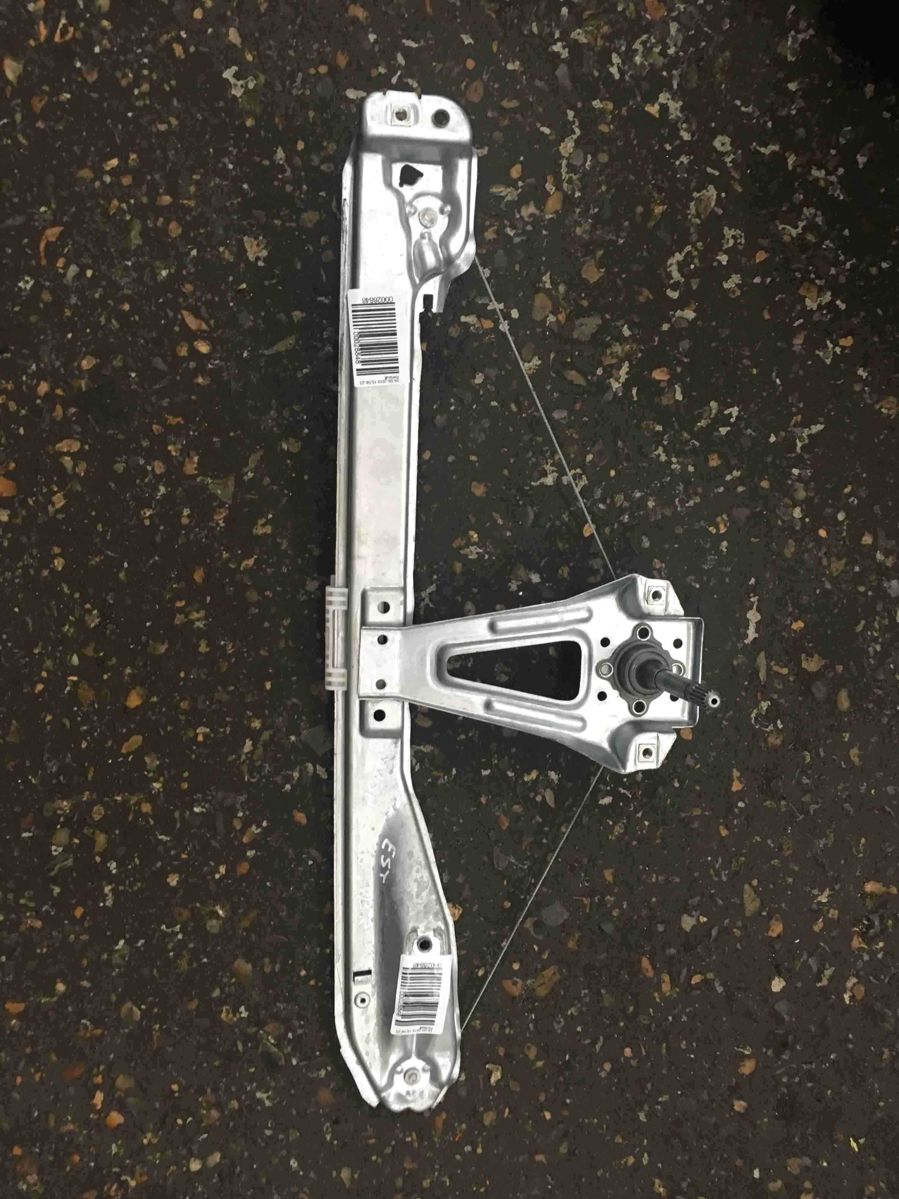 Renault Clio Estate MK3 2005-2012 Passenger NSR Rear Regulator Manual