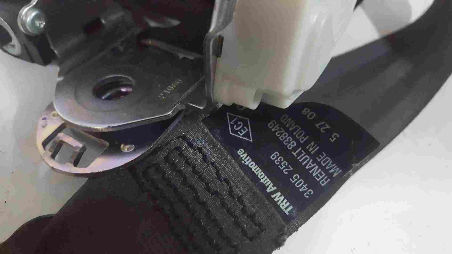 Thumb 4 Renault Clio Estate MK3 2005-2012 Passenger NSR Rear Seat Belt PRE Tensioner