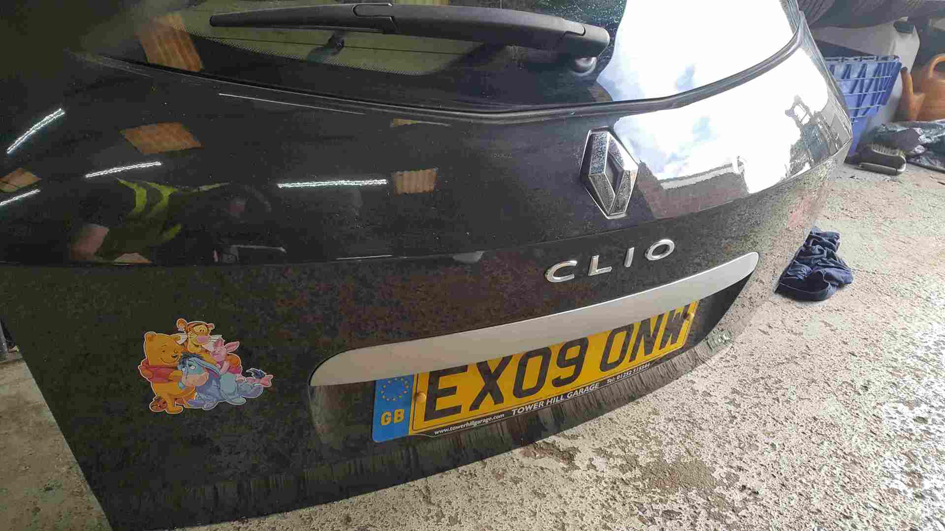 Renault Clio Estate MK3 2005-2012 Rear Boot Tailgate Black 676