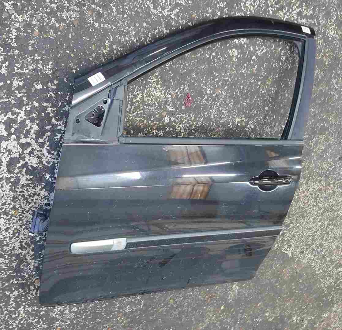 Thumb 2 Renault Clio Estate MK3 2009-2012 Passenger NSF Door Black 676