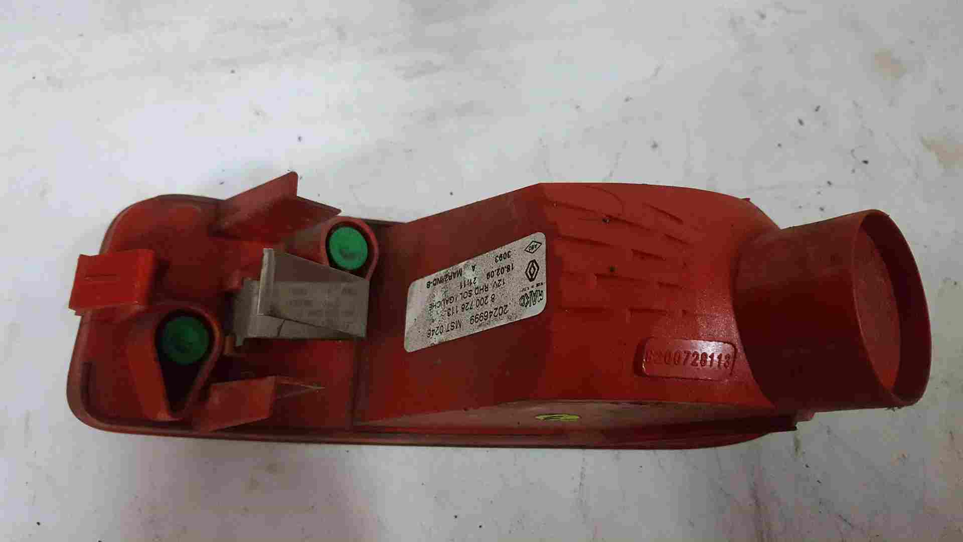 Renault Clio Estate MK3 2009-2012 Passenger NSR Rear Bumper Lamp Reflector