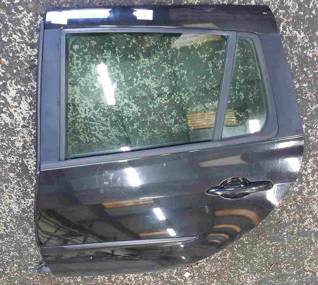 Thumb 2 Renault Clio Estate MK3 2009-2012 Passenger NSR Rear Door Black 676