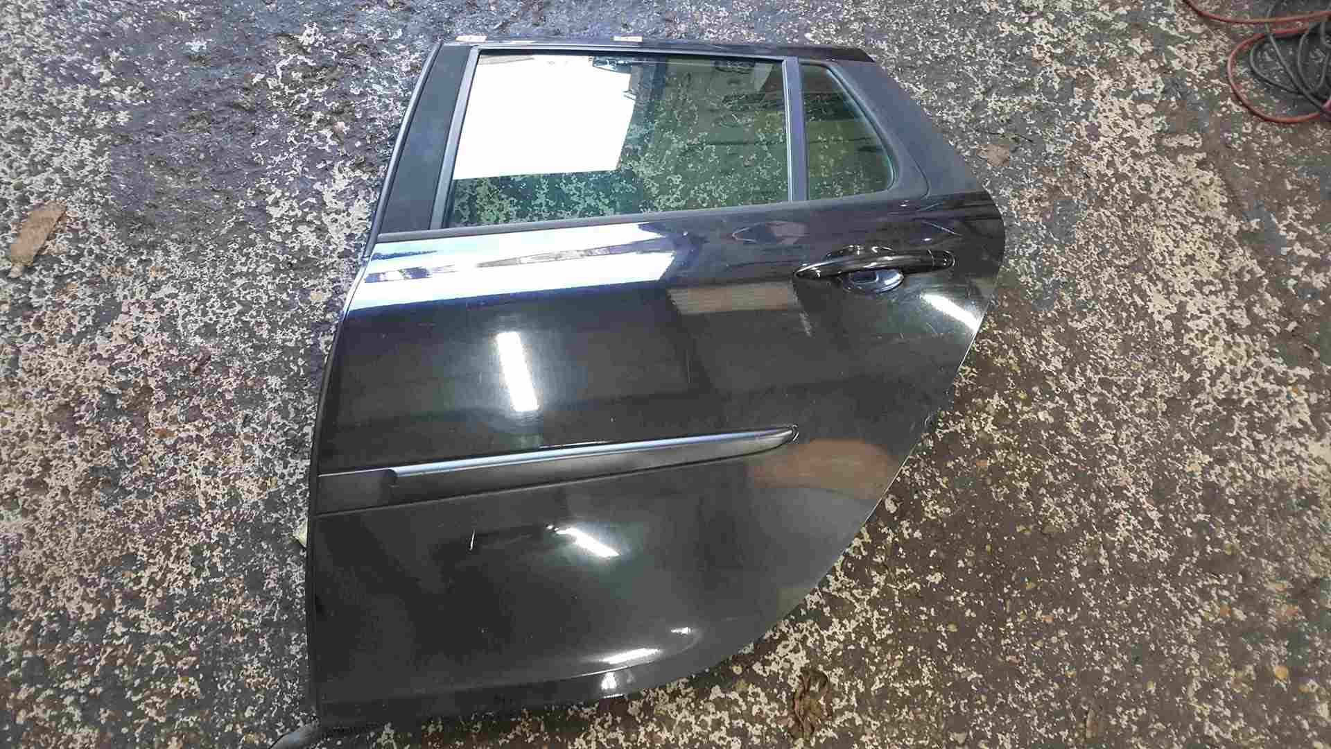 Renault Clio Estate MK3 2009-2012 Passenger NSR Rear Door Black 676