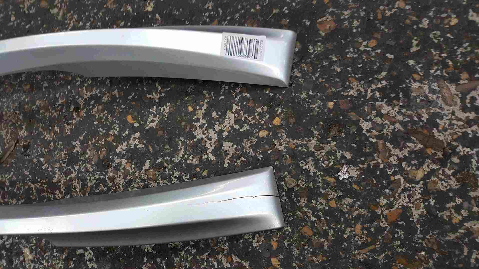 Thumb 2 Renault Clio Estate MK3 2009-2012 Roof Rack Bars Silver