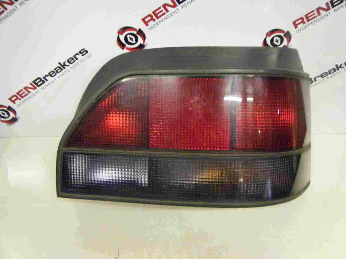 Renault Clio MK1 1990-1996 Drivers OSR Rear Light Lens 7700967