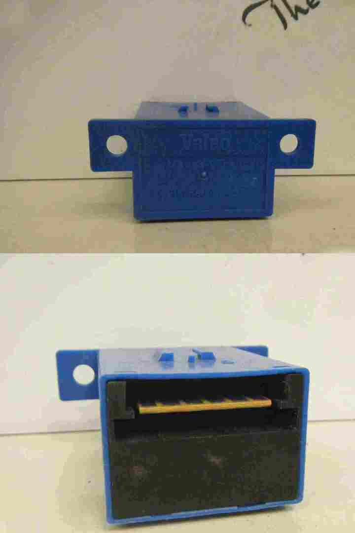 Renault Clio MK1 1990-1998 Rear Wiper Relay 02438 7700772350