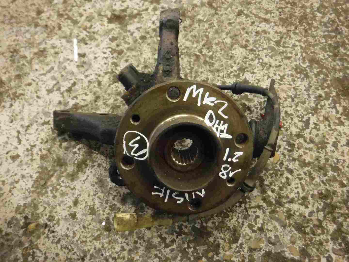 Renault Clio MK2 1998-2001 1.2 8v Passenger NSF Front Wheel Hub   ABS Sensor