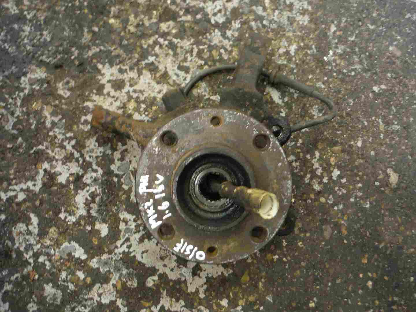 Renault Clio MK2 1998-2001 1.6 16v Drivers OSF Front Wheel Hub + ABS Sensor