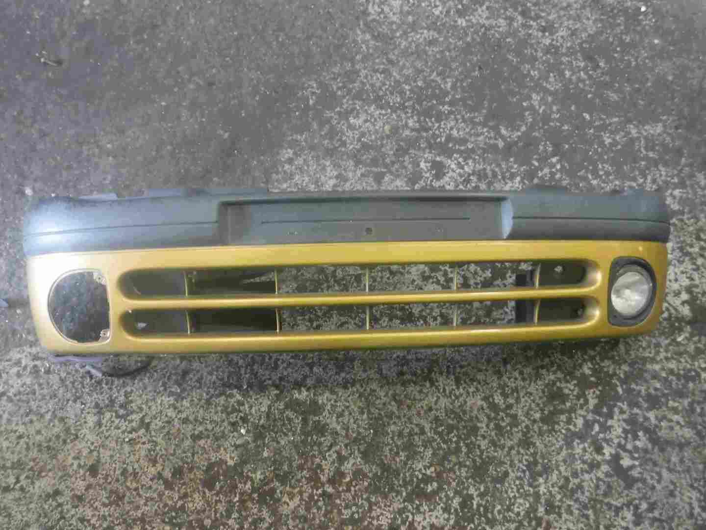 Renault Clio MK2 1998-2001 Front Bumper Gold MV302