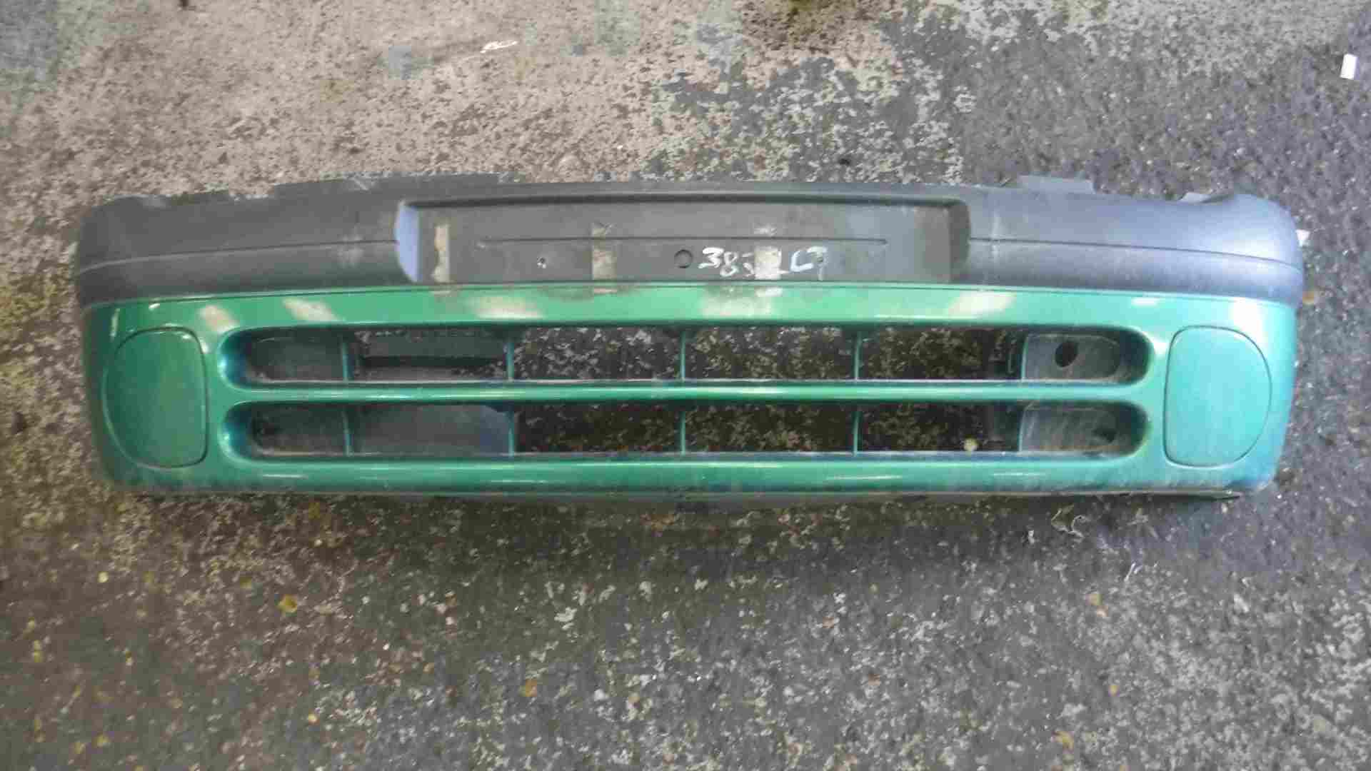 Renault Clio MK2 1998-2001 Front Bumper Green 901
