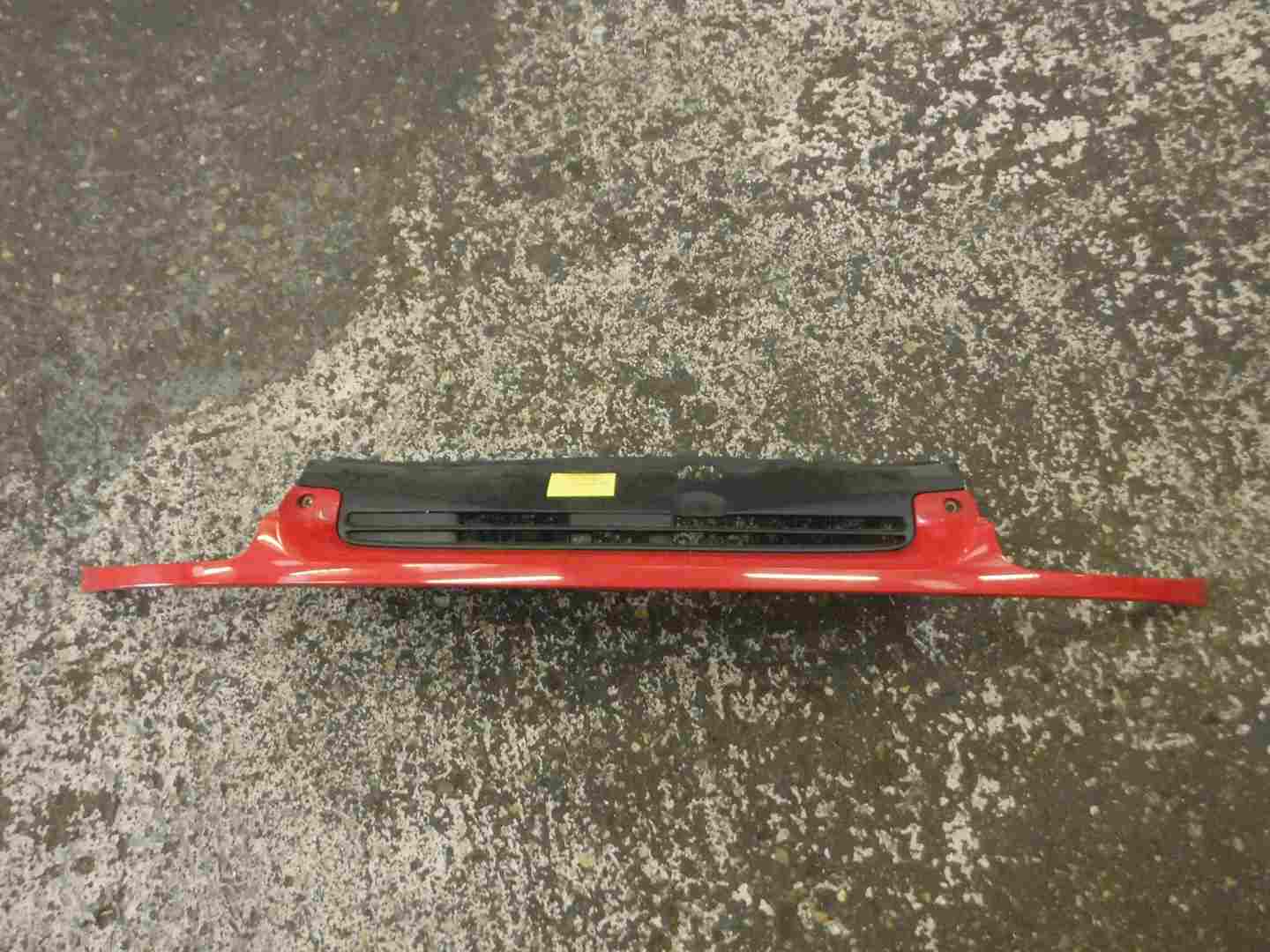 Renault Clio MK2 1998-2001 Front Bumper Grille Grill Red OV727