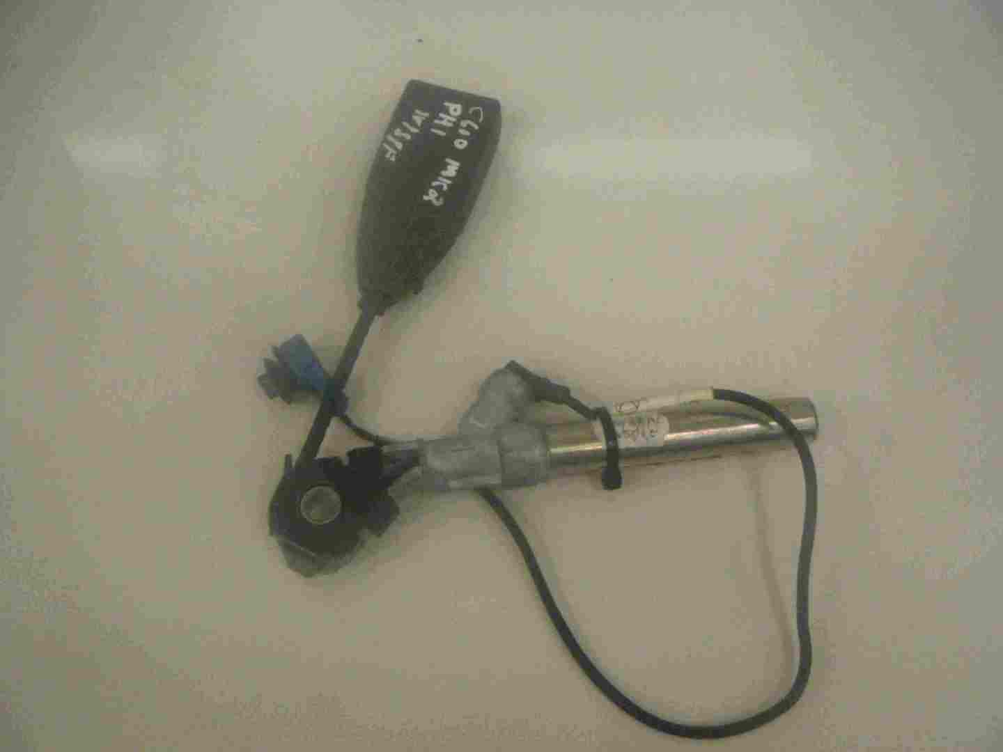 Renault Clio MK2 1998-2001 Passenger NSF Seat Belt Buckle PreTensioner