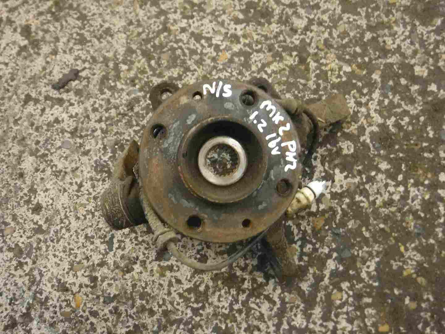 Renault Clio MK2 2001-2006 1.2 16v Passenger NSF Front Wheel Hub ABS Sensor