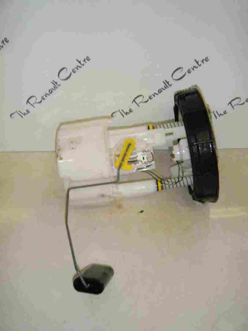 Renault Clio MK2 2001-2006 1.5 dCi Sender Unit Fuel Pump Tank 8200128479