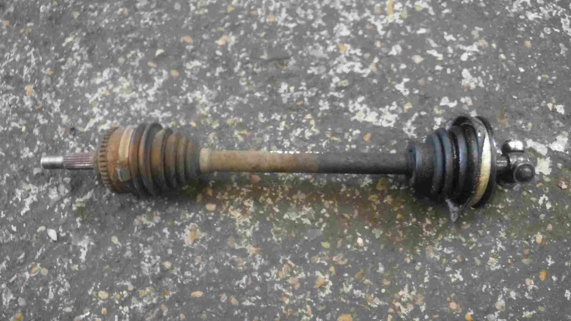 Renault Clio MK2 2001-2006 1.6 16v Passenger NSF Front Driveshaft