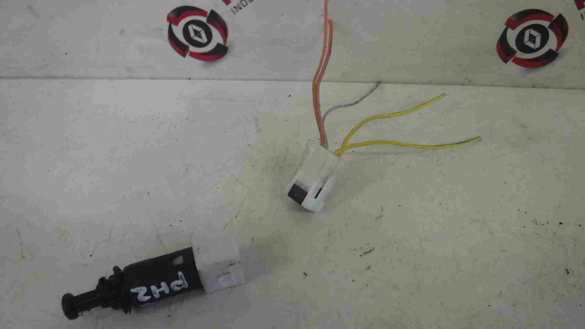 Renault Clio MK2 2001-2006 Brake Pedal Sensor Wiring Repair Loom