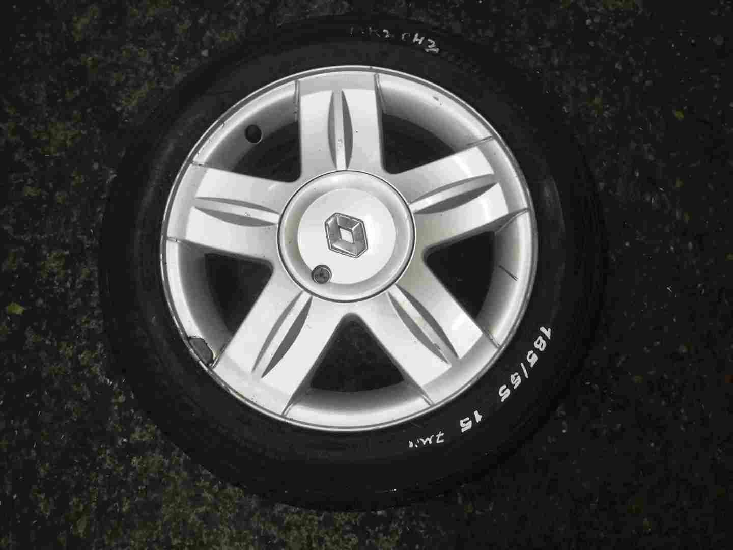 Renault Clio MK2 2001-2006 Campus Alloy Wheel + Tyre 185 55 15 7mm 8200760342