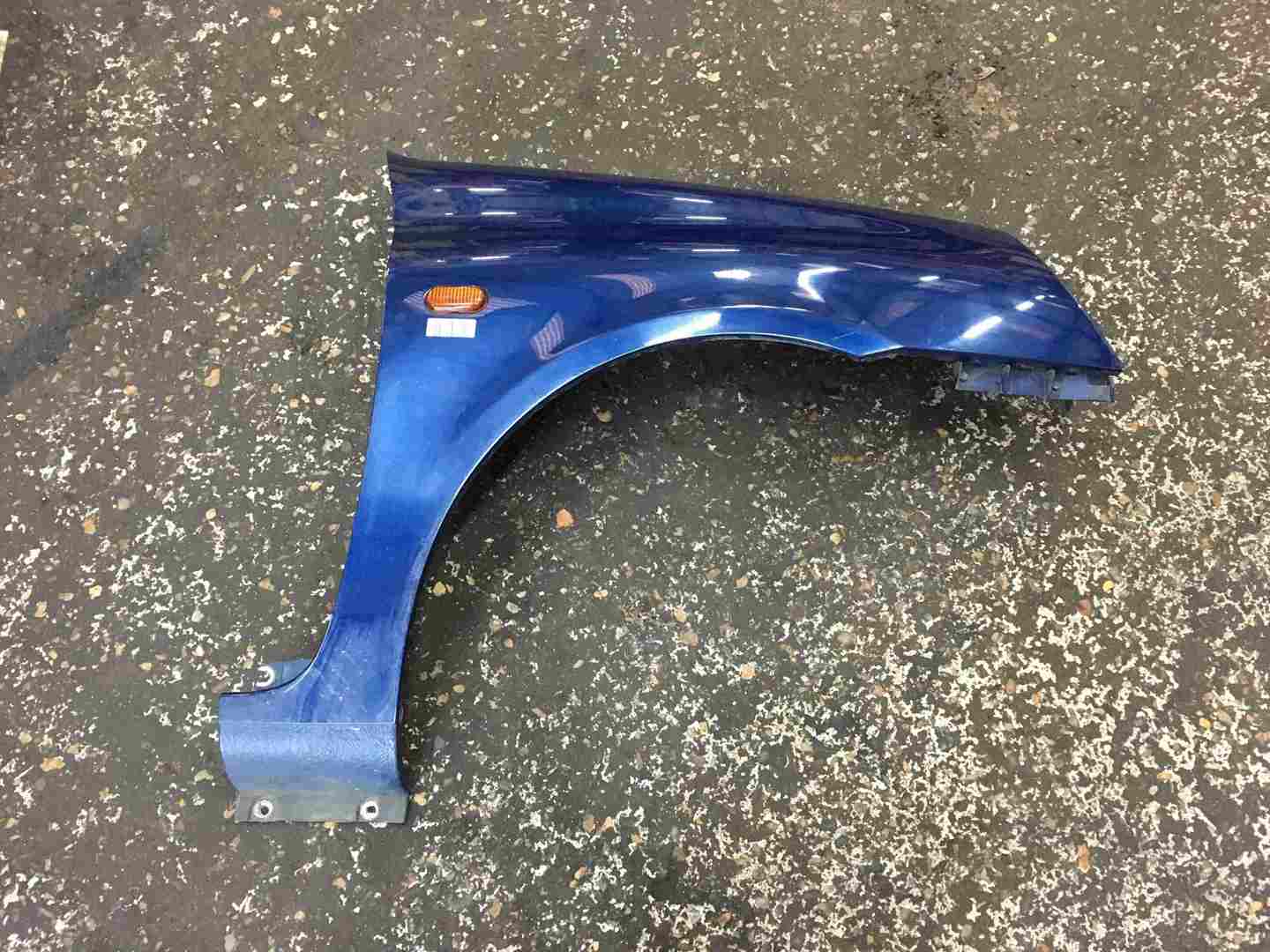 Renault Clio MK2 2001-2006 Drivers OS Wing Blue TED44
