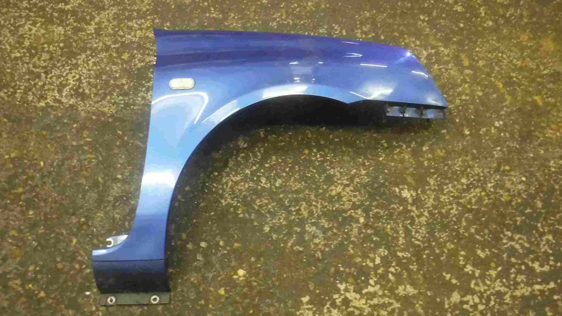 Renault Clio MK2 2001-2006 Drivers OS Wing Blue TEI45 TE145