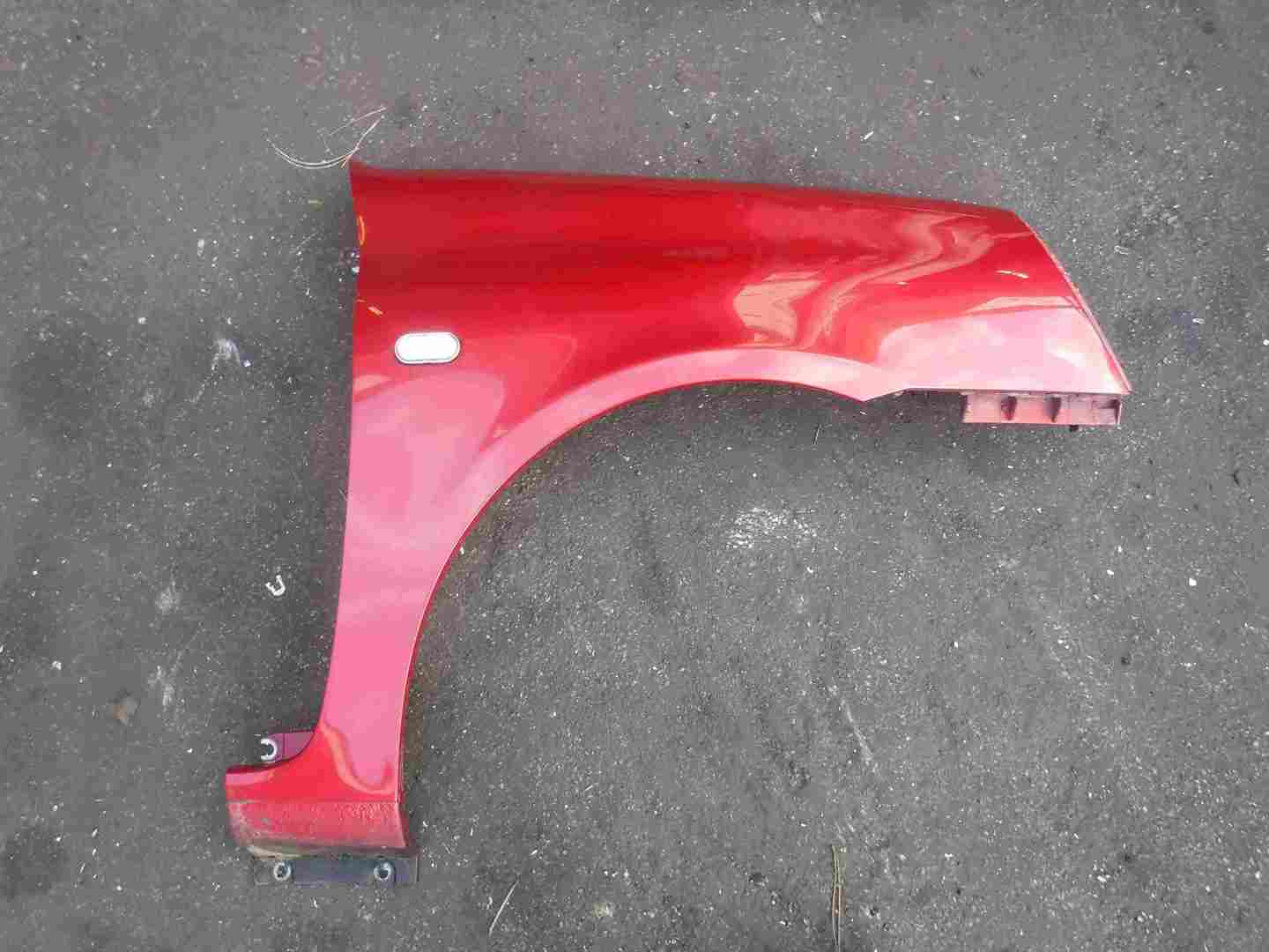 Renault Clio MK2 2001-2006 Drivers OS Wing Red TEB76