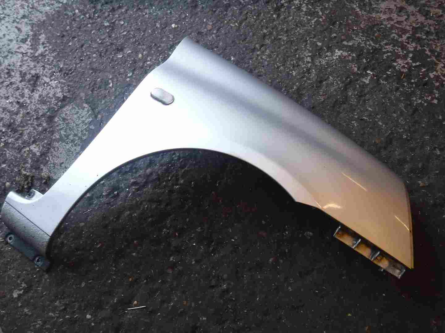 Renault Clio MK2 2001-2006 Drivers OS Wing Silver TED69