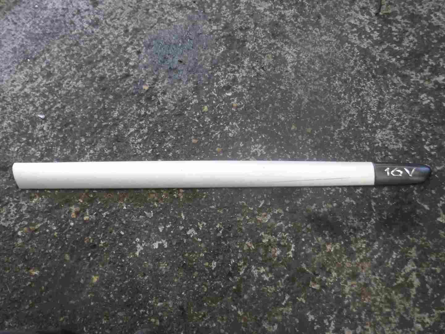 Renault Clio MK2 2001-2006 Drivers OSF Front Door Moulding Trim Silver TED69 3dr