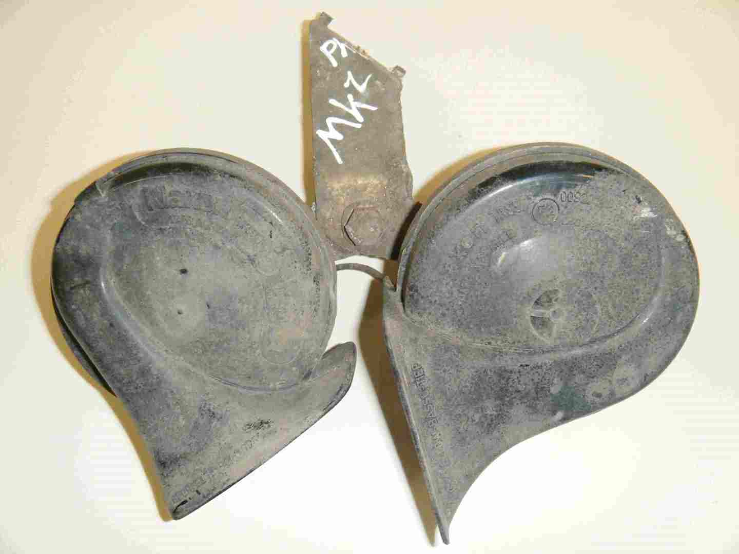Renault Clio MK2 2001-2006 Dual Horn Beep