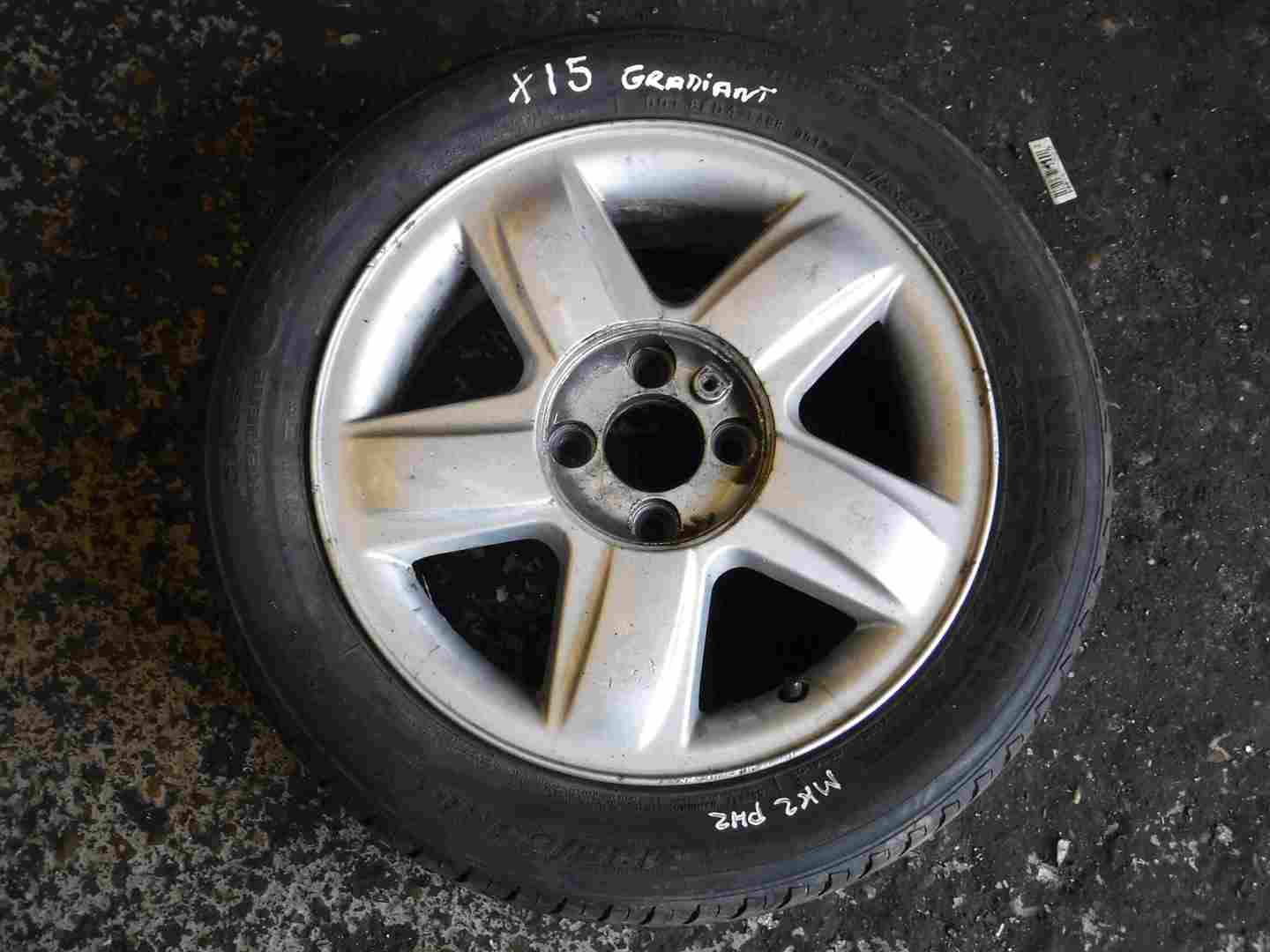 Renault Clio MK2 2001-2006 Dynamique Gradient Alloy Wheel 15inch 4/5 8200109002
