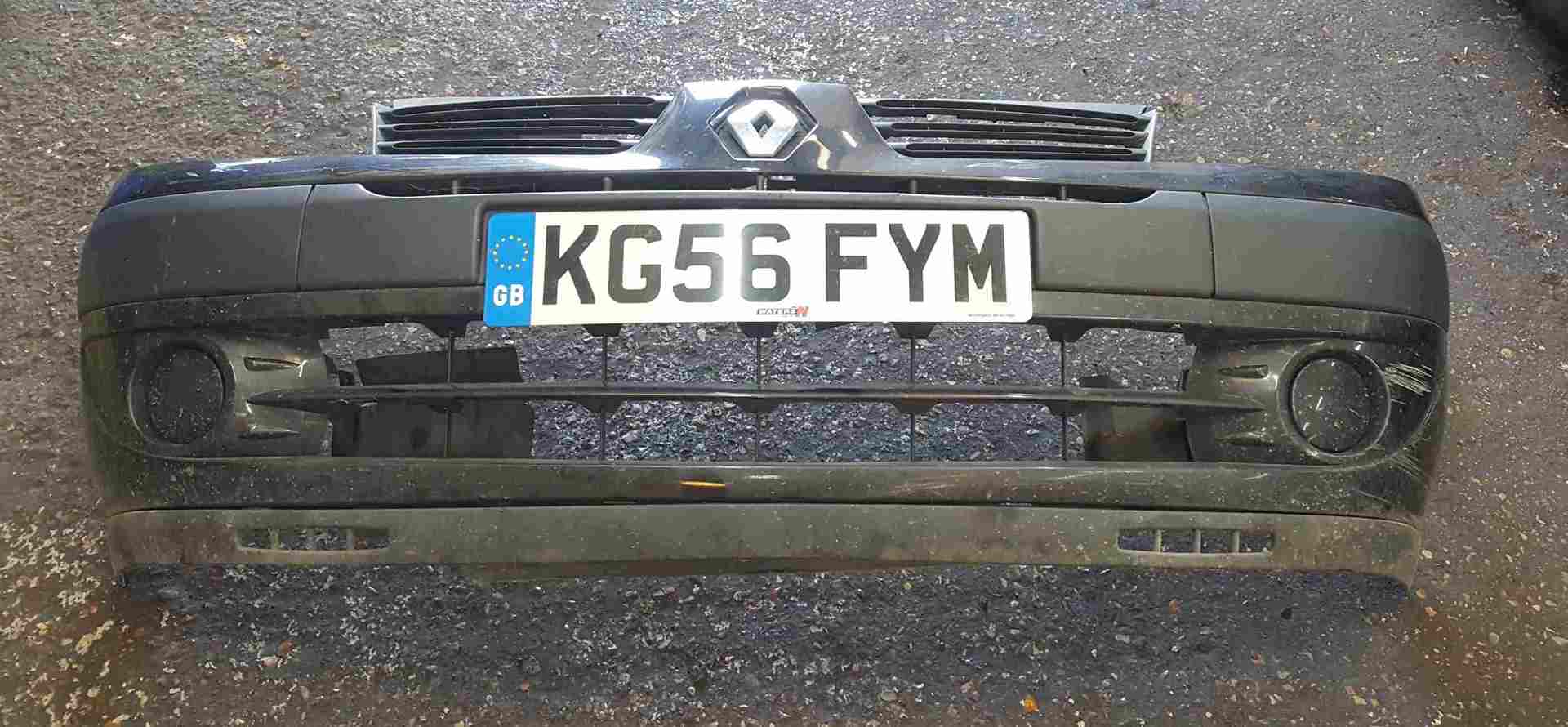 Thumb 2 Renault Clio MK2 2001-2006 Front Bumper Black Paint Code 676
