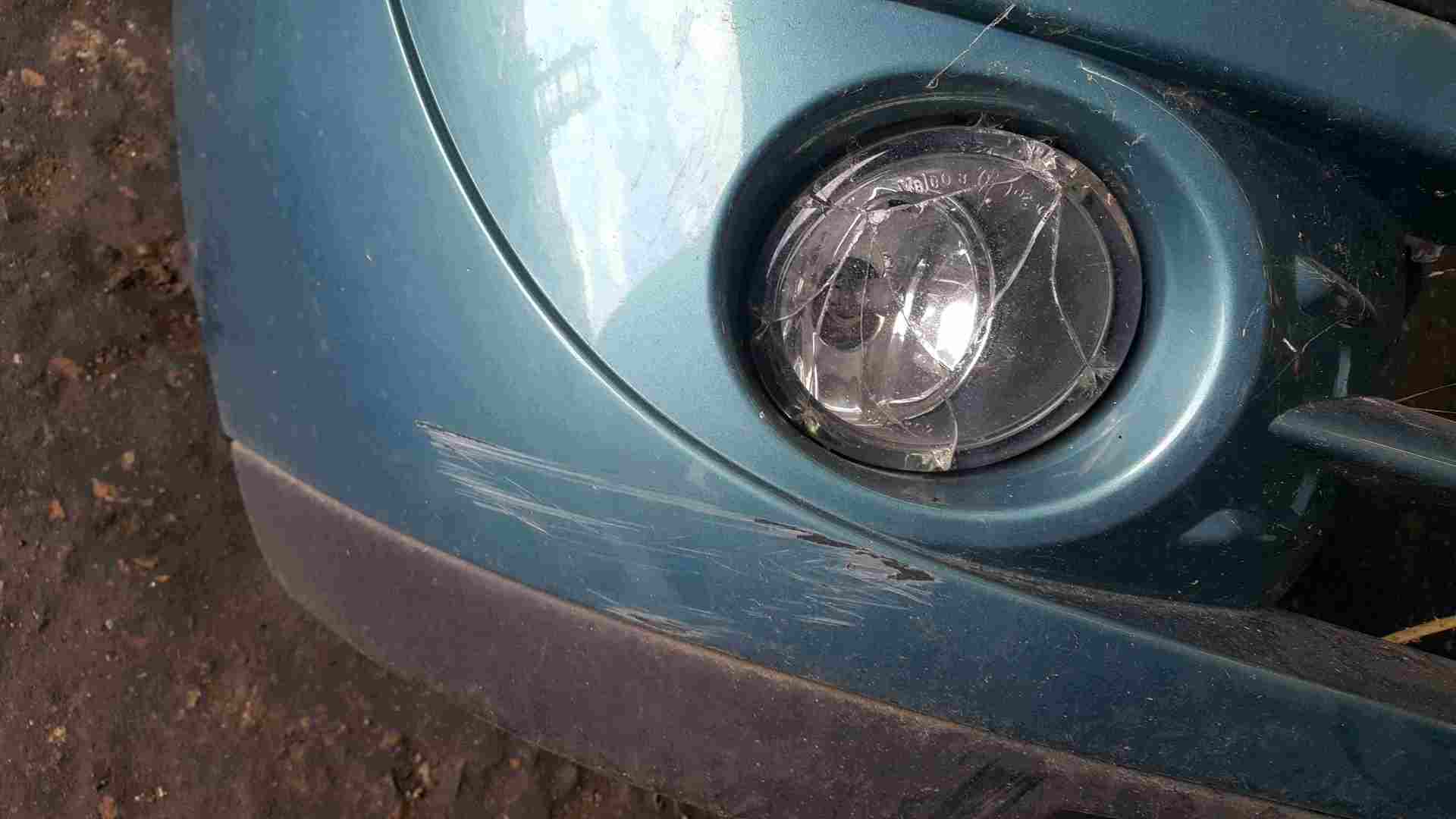 Renault Clio MK2 2001-2006 Front Bumper Blue Greeny TEF47