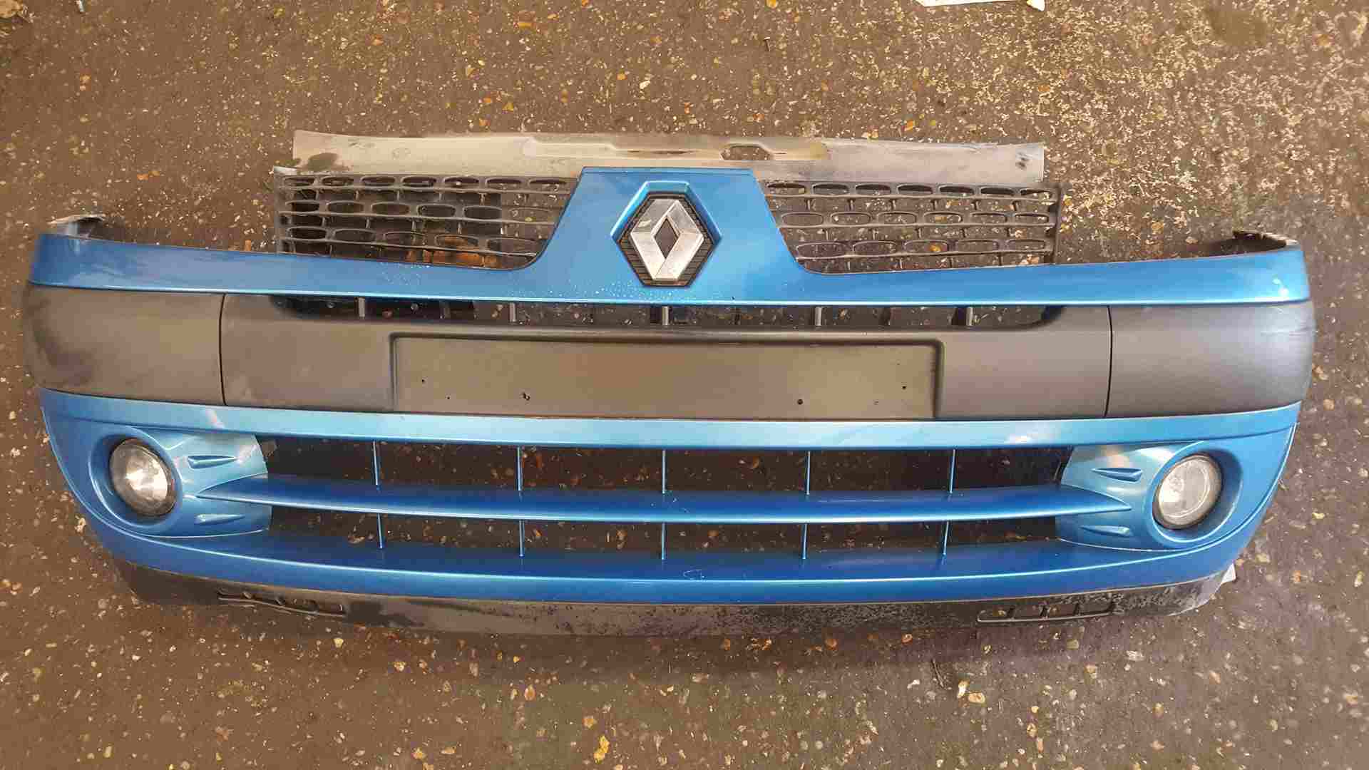 Thumb 7 Renault Clio MK2 2001-2006 Front Bumper Blue Ted48 With Fogs