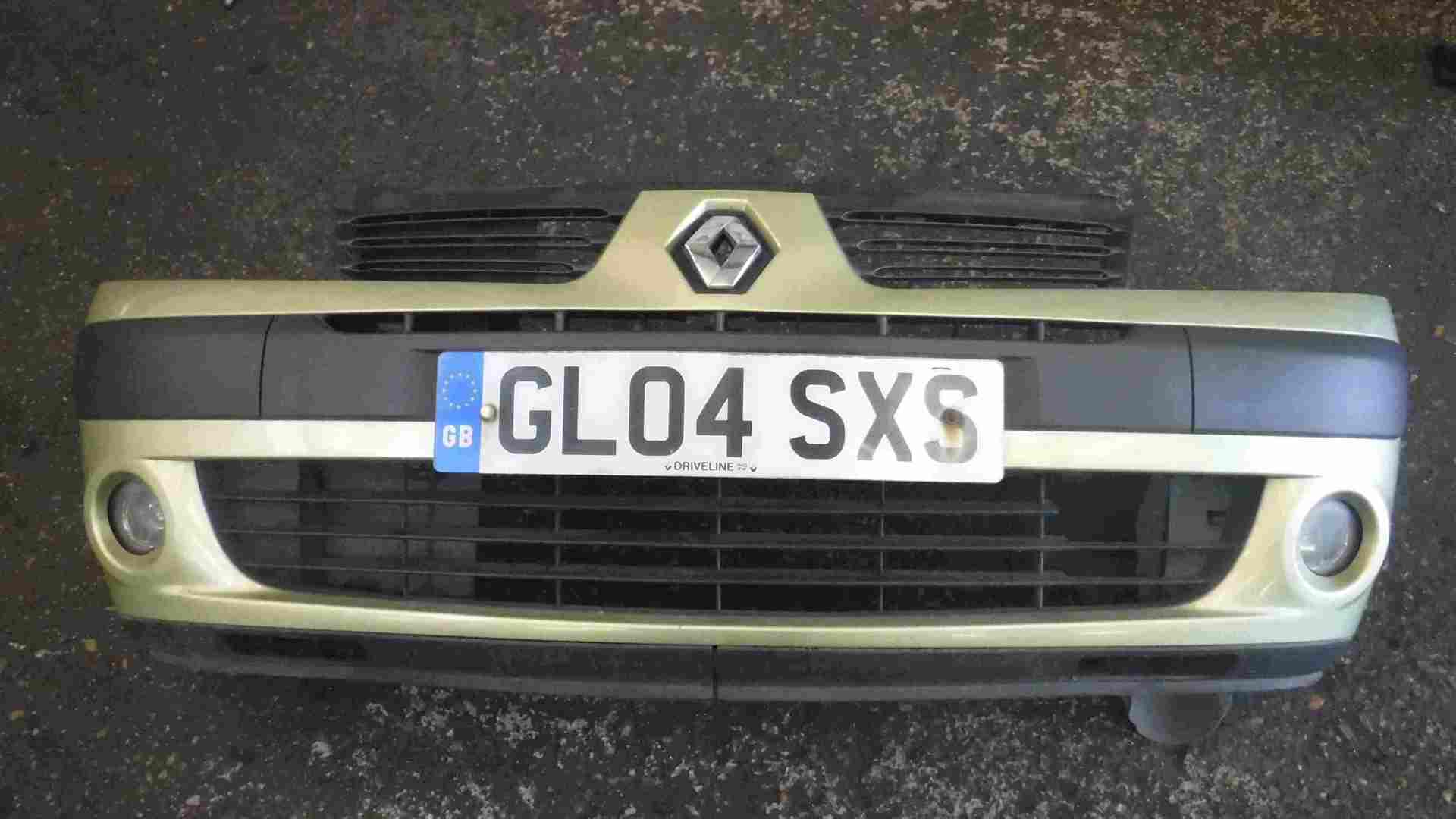 Renault Clio MK2 2001-2006 Front Bumper Green TED99
