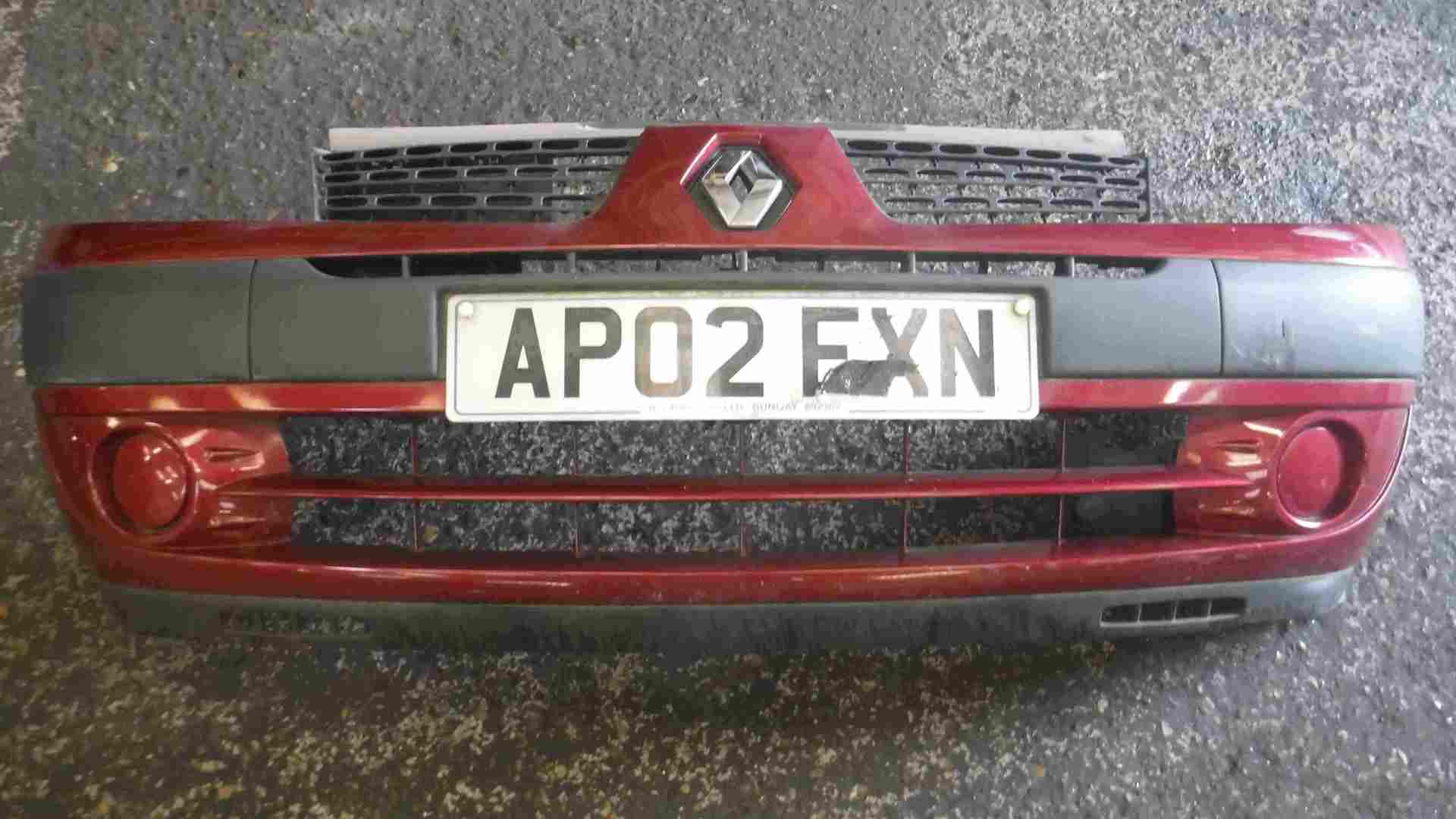 Renault Clio MK2 2001-2006 Front Bumper Red 713